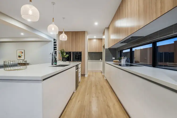 Fourth view of Homely house listing, 25 Peninsula Crescent, Craigieburn VIC 3064