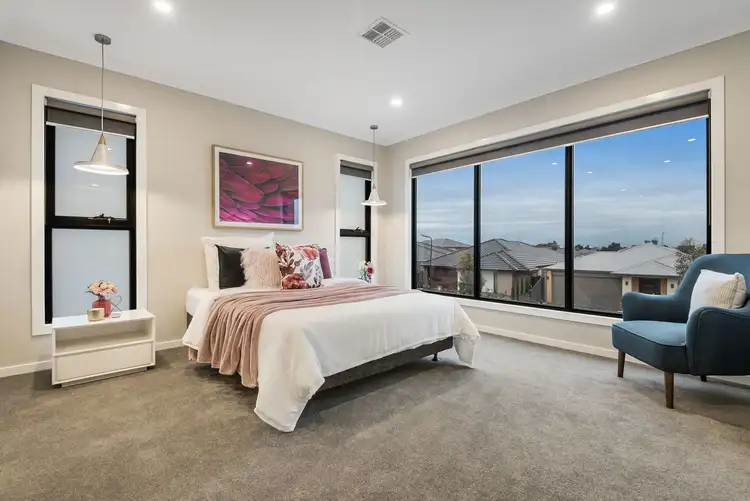 Fifth view of Homely house listing, 25 Peninsula Crescent, Craigieburn VIC 3064