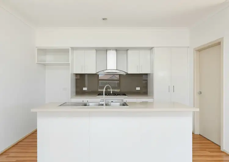 24 Admiralty Lane, Sydenham VIC 3037
