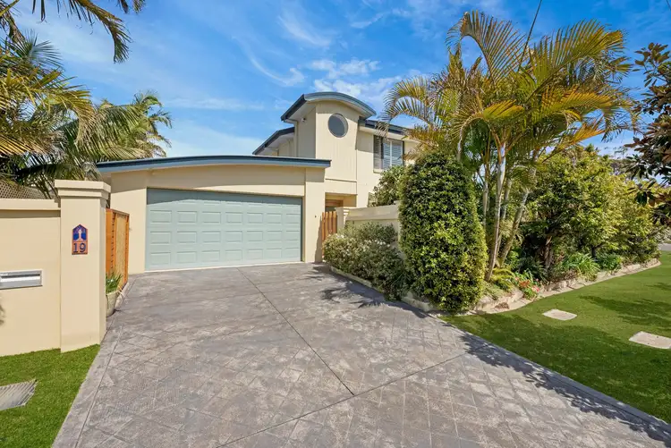 19 Point Street, Bateau Bay NSW 2261