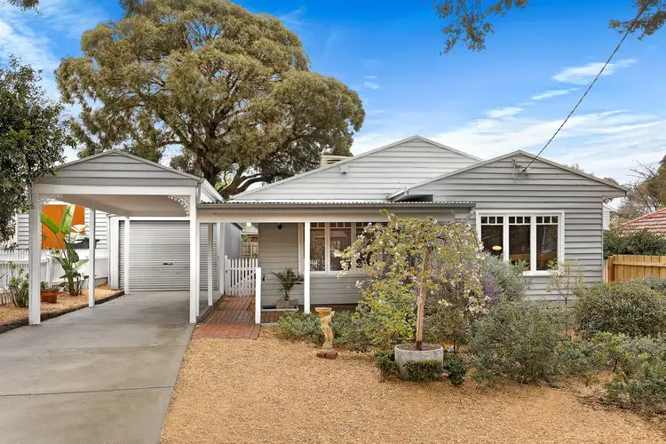 1/4 Valda Avenue, Ringwood East VIC 3135