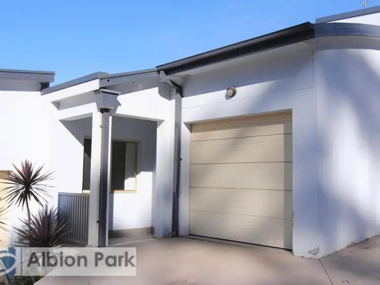 Main view of Homely villa listing, 11/10 King Street, Kiama NSW 2533