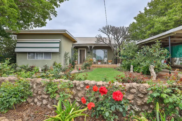 86 Sunnycliffs Crescent, Red Cliffs VIC 3496