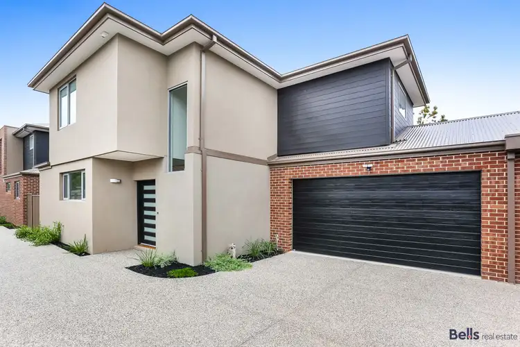 1 & 2/5 Clairmont Street, Albion VIC 3020