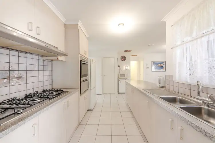 Sixth view of Homely house listing, 17 Solander Court, Roxburgh Park VIC 3064