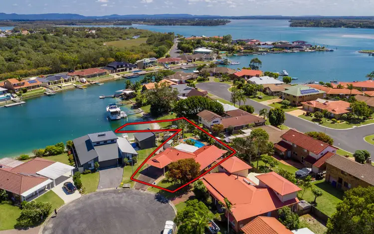 32 Binnacle Court, Yamba NSW 2464