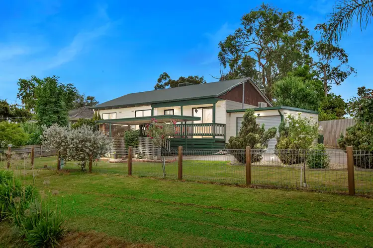 12 Barrowby Avenue, Woori Yallock VIC 3139
