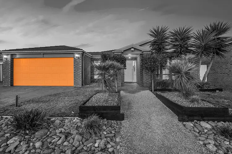 30 Pilgrim Drive, Hillside VIC 3037