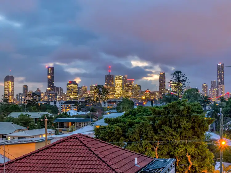 2/76 Miles Street, Hawthorne QLD 4171