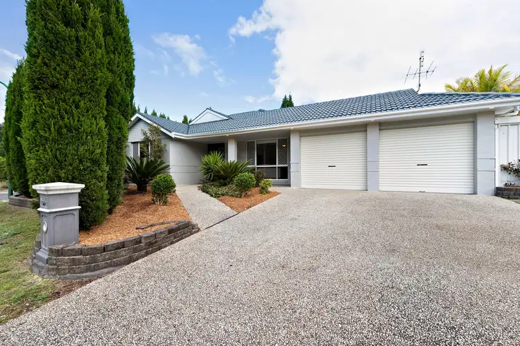 1 Lonsdale Grove, Lakelands NSW 2282