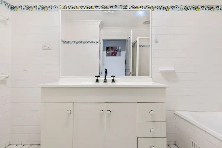 Sixth view of Homely house listing, 2/2 Desreaux Close, Eleebana NSW 2282