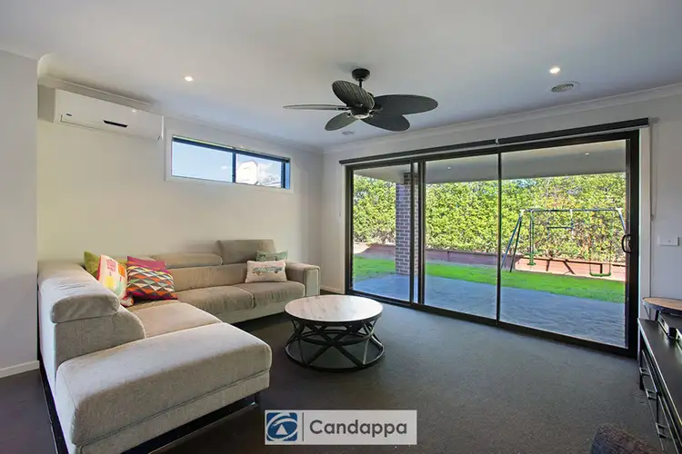 Second view of Homely house listing, 18 Shakespeare Court, Drouin VIC 3818