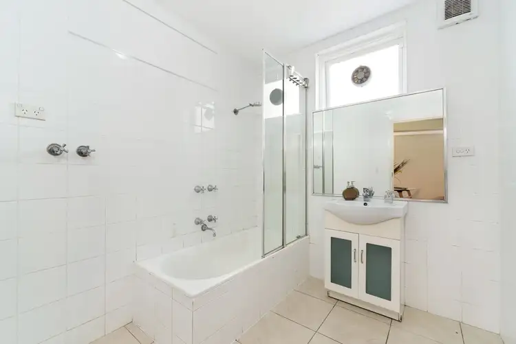 Fifth view of Homely apartment listing, 2/165 Power Street, Hawthorn VIC 3122