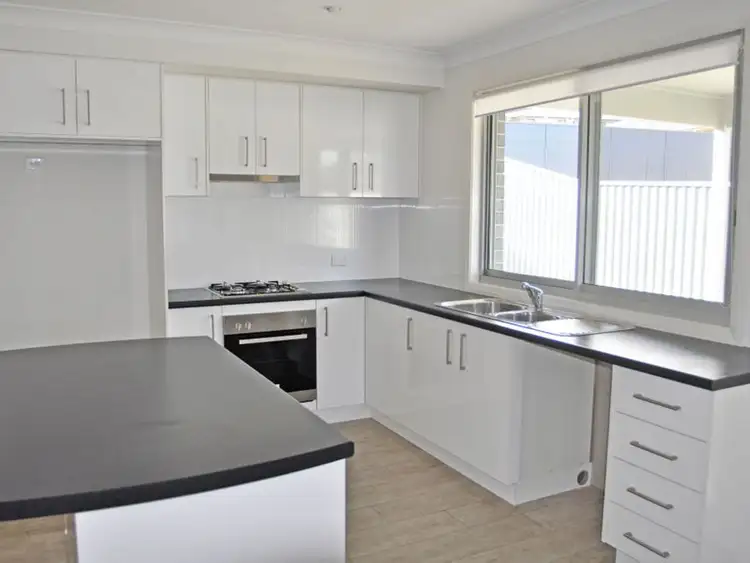 Sixth view of Homely house listing, 2 Ironbark Close, Kelso NSW 2795