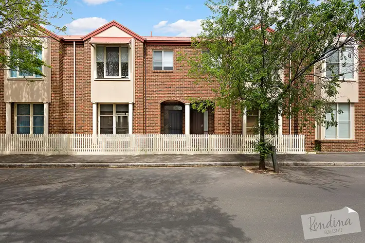 27 Speakmen Street, Kensington VIC 3031