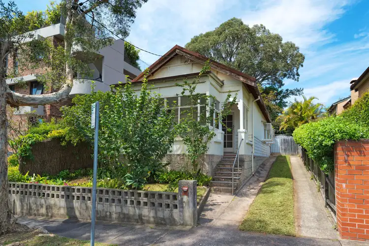 9 Kyngdon Street, Cammeray NSW 2062
