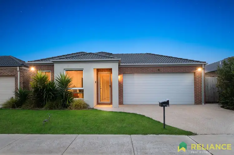 12 Wakefields Drive, Brookfield VIC 3338