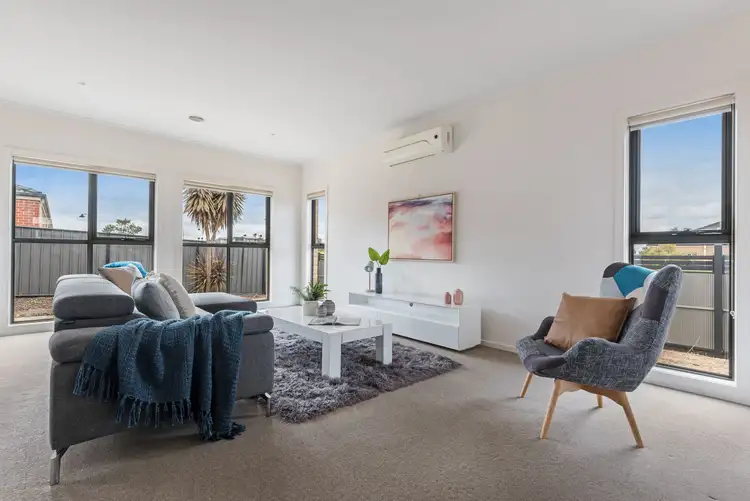 19 Hartow Street, Craigieburn VIC 3064