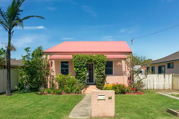 1/4 Werowi Street, Dapto NSW 2530