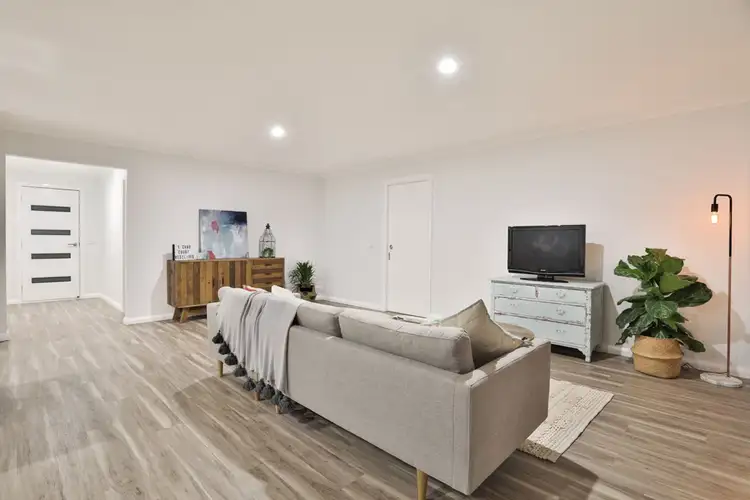 Sixth view of Homely house listing, 1 Chad Court, Red Cliffs VIC 3496