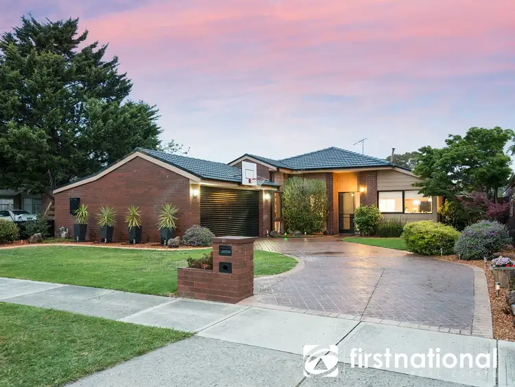 10 Greenacre Crescent, Narre Warren VIC 3805