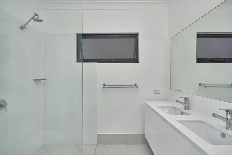 Sixth view of Homely house listing, 29 Edge Court, Manoora QLD 4870