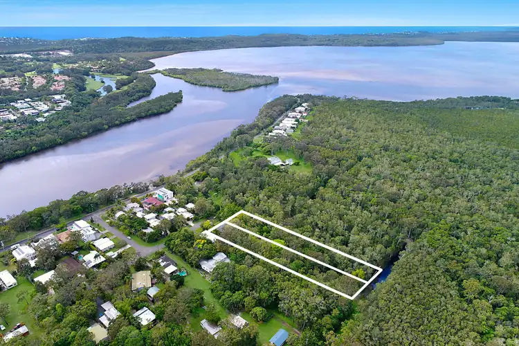 32 Sail Street, Noosaville QLD 4566