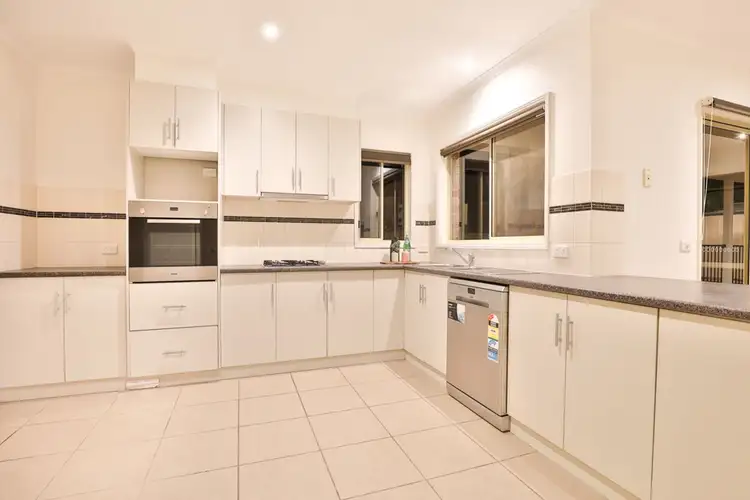 Fifth view of Homely house listing, 8 Christina Court, Mildura VIC 3500