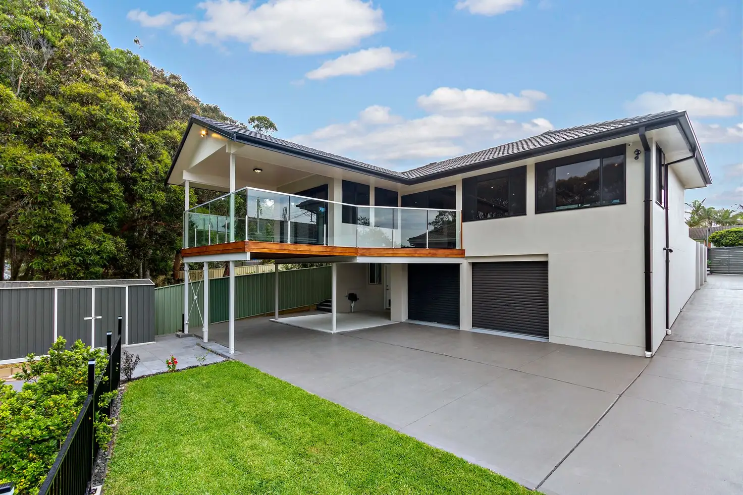 Main view of Homely house listing, 52 Ocean View Parade, Caves Beach NSW 2281