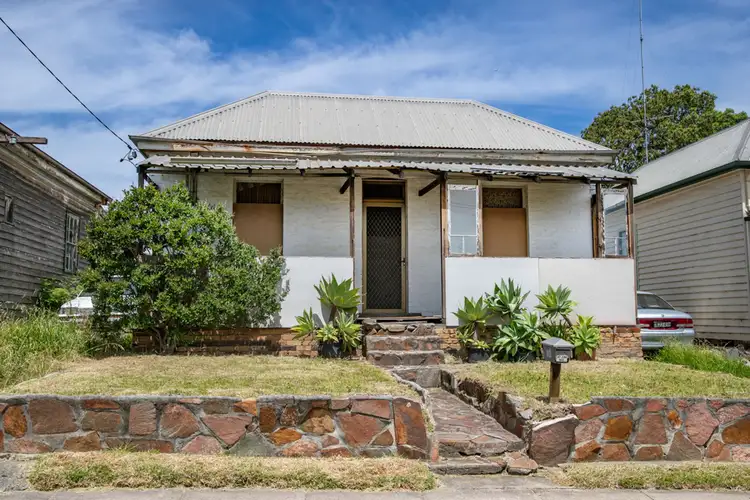 16 Robert Street, Wallsend NSW 2287