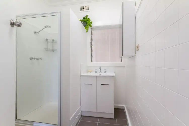 Fifth view of Homely house listing, 5 Moray crescent, North Bendigo VIC 3550