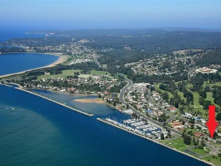 68 Beach Road, Batemans Bay NSW 2536