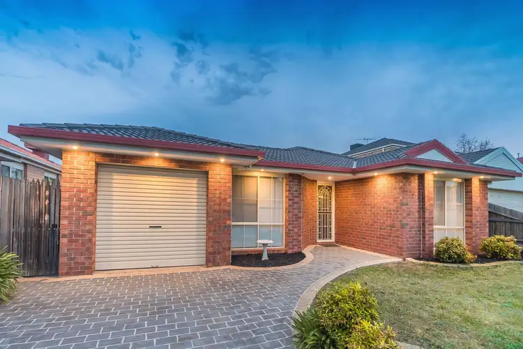 9 McNamara Avenue, Roxburgh Park VIC 3064