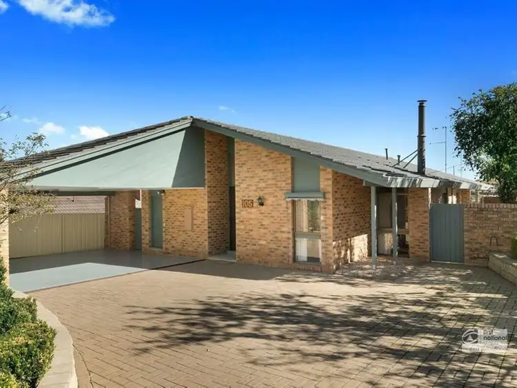 105 Harley Street, Strathdale VIC 3550