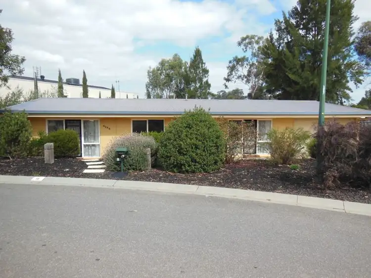 9 Oxford Terrace, Strathdale VIC 3550