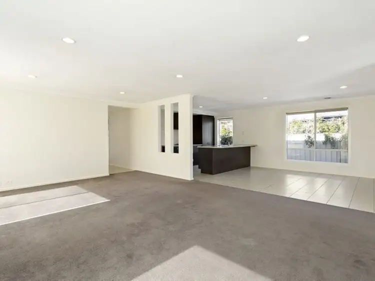 Second view of Homely house listing, 6 Peacock Drive, Epsom VIC 3551