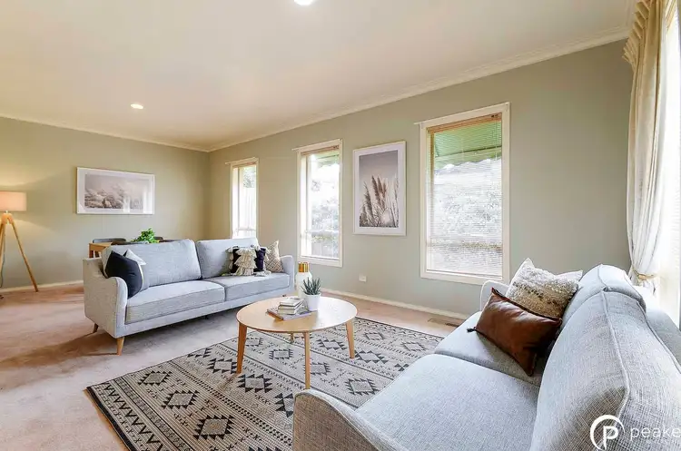 Fourth view of Homely house listing, 10 Newman Court, Berwick VIC 3806