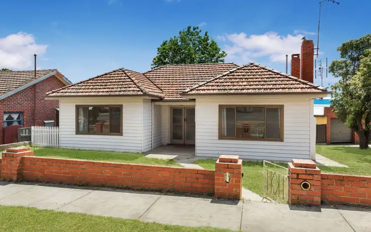 Main view of Homely house listing, 142 Gladstone Street, Quarry Hill VIC 3550