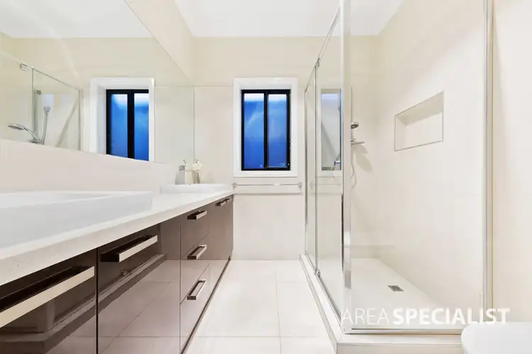 Seventh view of Homely house listing, 8 Phoenix Grove, Fraser Rise VIC 3336