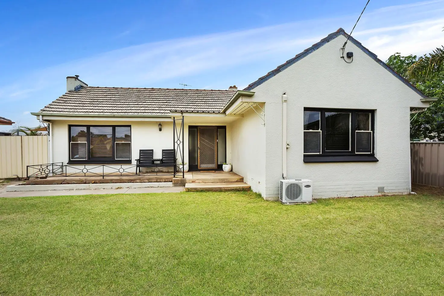 Main view of Homely house listing, 4 Broad Court, Kangaroo Flat VIC 3555