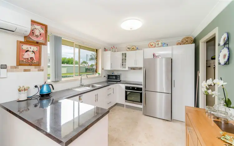 Sixth view of Homely unit listing, 2/76 Queen Street, Grafton NSW 2460