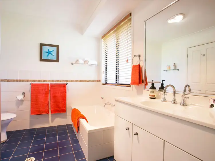 Fifth view of Homely house listing, 17 Ada Street, Mount Hutton NSW 2290