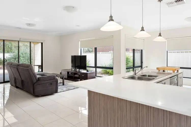 Sixth view of Homely house listing, 33 Barnett Drive, Kangaroo Flat VIC 3555