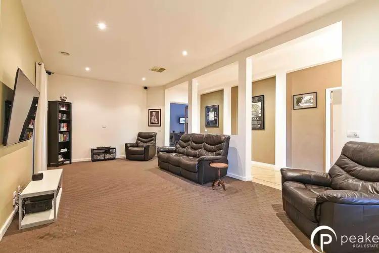 Fifth view of Homely house listing, 8 Denbigh Court, Berwick VIC 3806