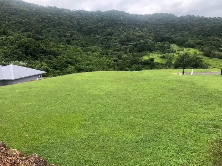 4 Akame Avenue, Caravonica QLD 4878