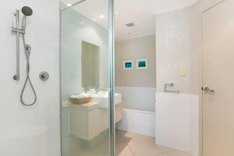 Fifth view of Homely unit listing, 33/201 Lake Street, Cairns North QLD 4870