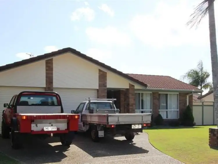 9 Sundown Drive, Paradise Point QLD 4216