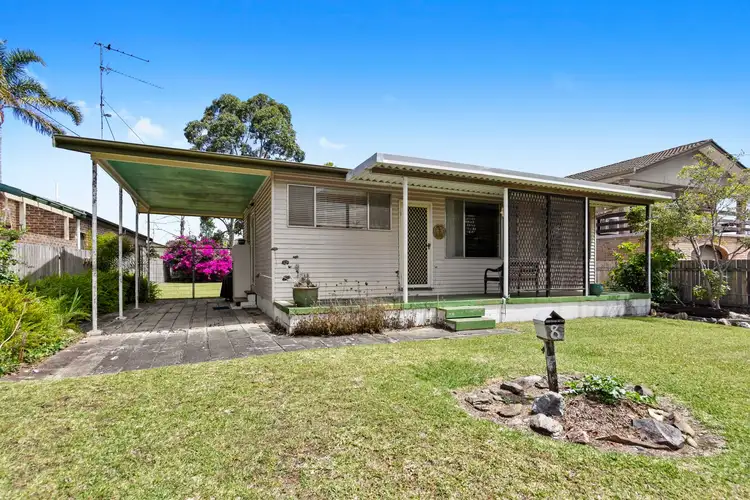 8 Avalon Street, Batemans Bay NSW 2536