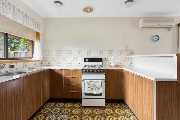 Fifth view of Homely house listing, 1/33 Mitchell Street, Kangaroo Flat VIC 3555