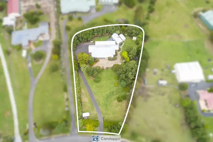Second view of Homely house listing, 1A Massimo Court, Drouin VIC 3818